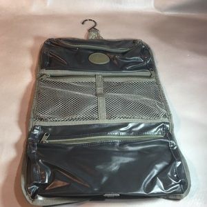 Accessory Travel/Toiletry Bag EUC Grey